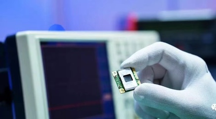 兩江新區(qū)電子信息產(chǎn)業(yè)一季度投資突破21.4億元，四大市級(jí)重大項(xiàng)目技術(shù)研發(fā)成效顯著